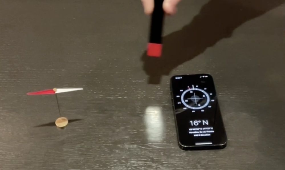 Why is a smartphone compass not affected by magnets?